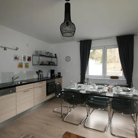 Daum - Frisch Renovierte In Apartment *